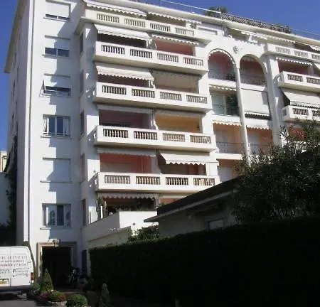 L'age D'or Apartment *